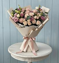 Букет цветов из:  Розы и Лизиантусы в Артемовском Свердловской области