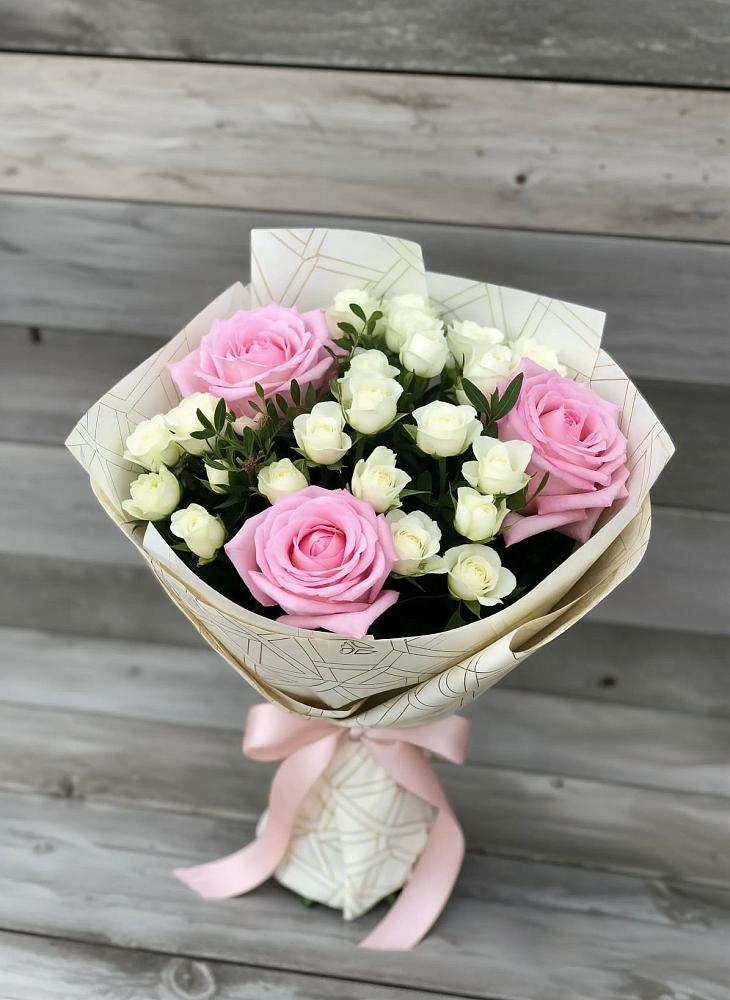 Букет цветов из: Розы в Артемовском Свердловской области