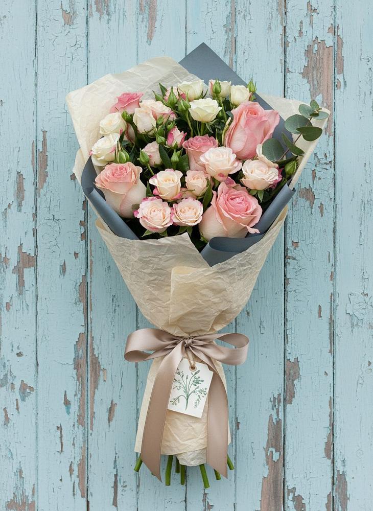 Букет цветов из: Розы в Артемовском Свердловской области