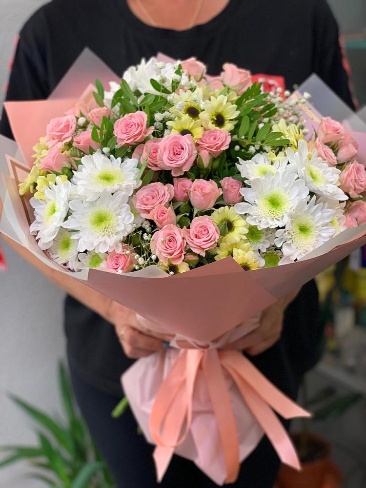 Букет цветов из: Розы и Хризантемы в Артемовском Свердловской области