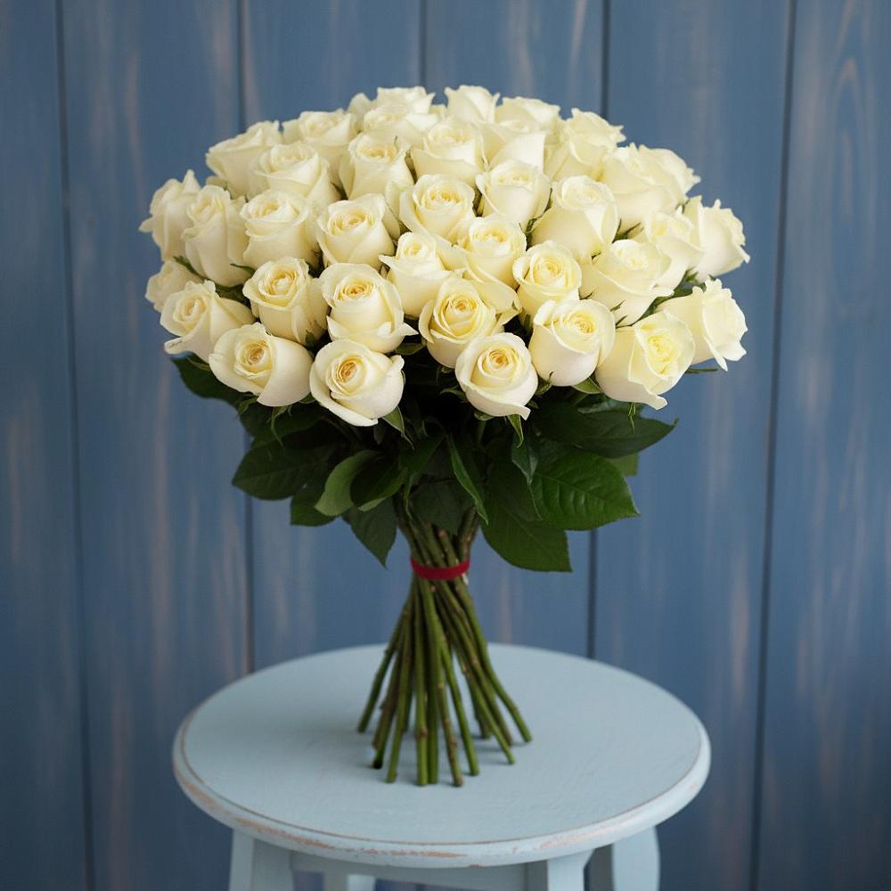 Букет 51 Белая роза Эдлесс Лав в Артемовском Свердловской области