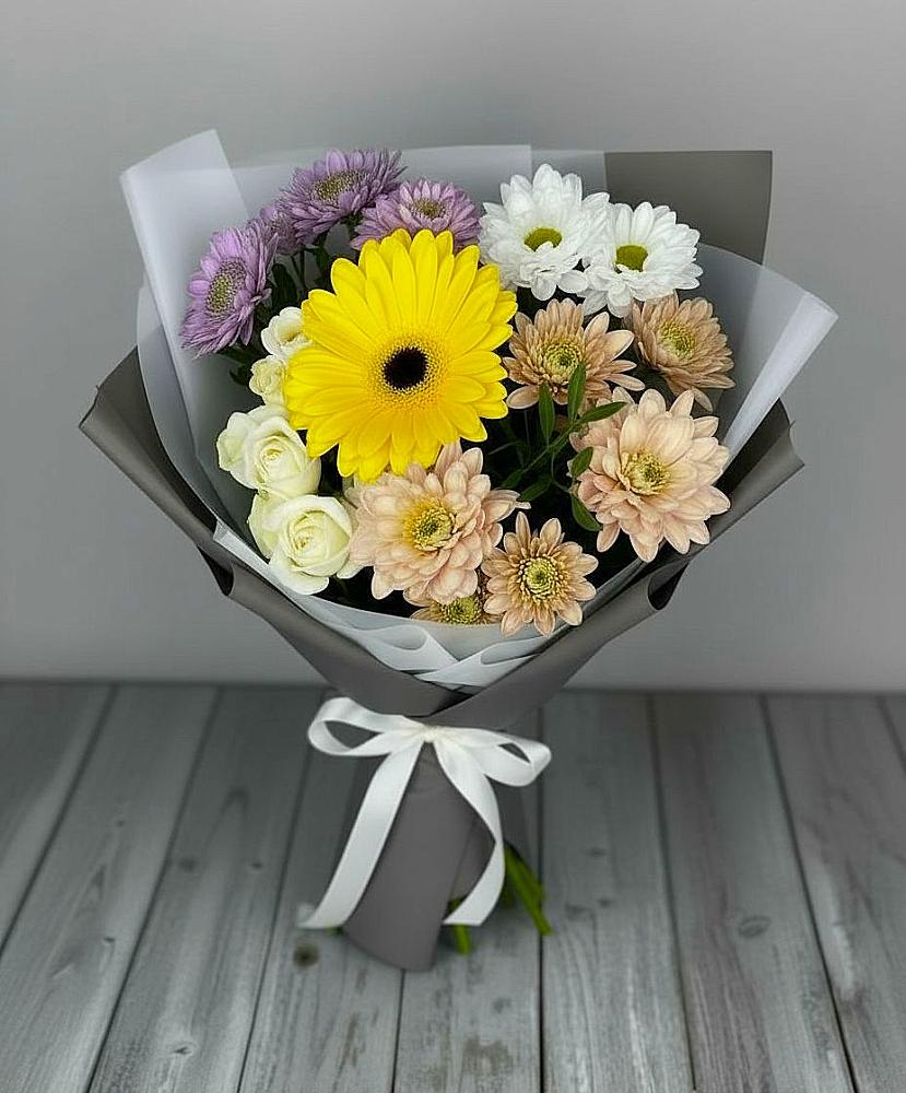 Букет цветов из: Розы, Герберы и Хризантемы в Артемовском Свердловской области