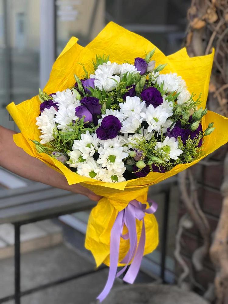 Букет цветов из: Ирисы, Хризантемы и Ромашки в Артемовском Свердловской области