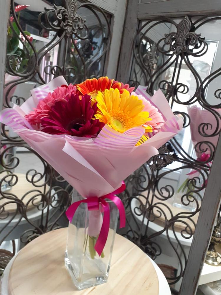 Букет цветов из: Герберы в Артемовском Свердловской области