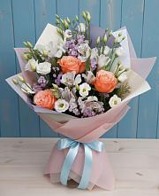 Букет цветов из:  Лизиантусы, Розы, Альстромерии и Гипсофила в Артемовском Свердловской области