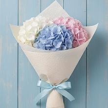 Букет цветов из:  Гортензия в Артемовском Свердловской области