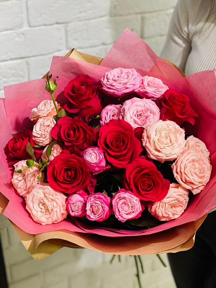 Букет цветов из: Розы в Артемовском Свердловской области