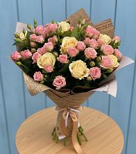 Букет цветов из:  Розы в Артемовском Свердловской области