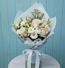 Букет цветов из:  Розы и Лизиантусы в Артемовском Свердловской области