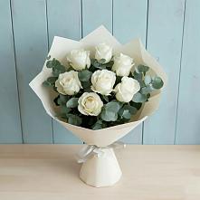 Букет Белые розы в Эвкалипте в Артемовском Свердловской области