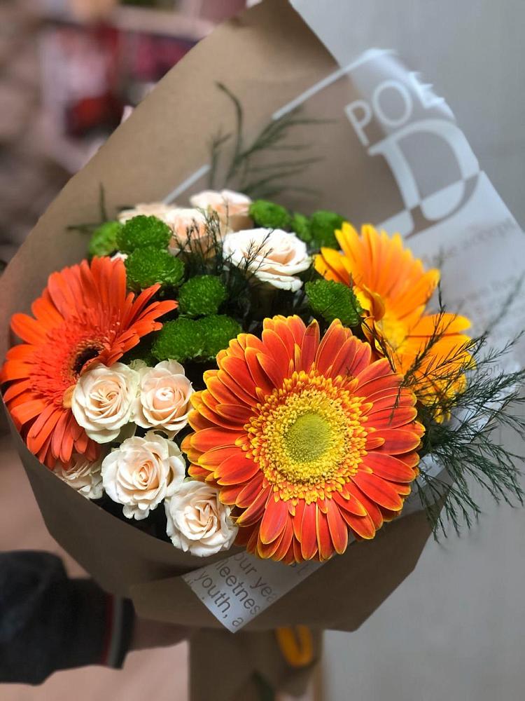 Букет цветов из: Герберы, Хризантемы и Розы в Артемовском Свердловской области
