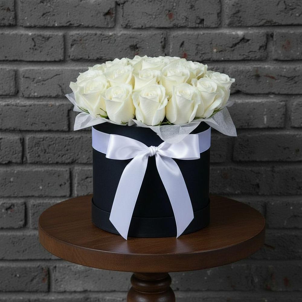 Цветочная композиция из Розы в шляпной коробке в Артемовском Свердловской области