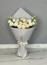 Букет цветов из:  Розы и Лизиантусы в Артемовском Свердловской области