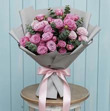 Букет цветов из:  Розы в Артемовском Свердловской области